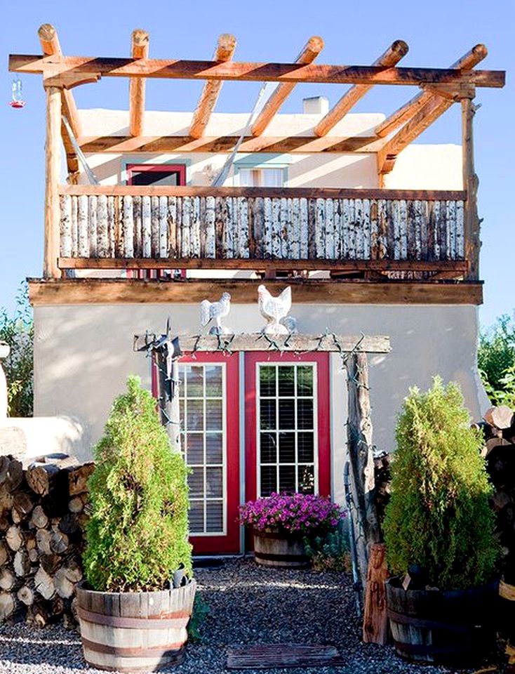 Luxury Camping Cottage with Wood-Burning Fireplace near Carson National Forest