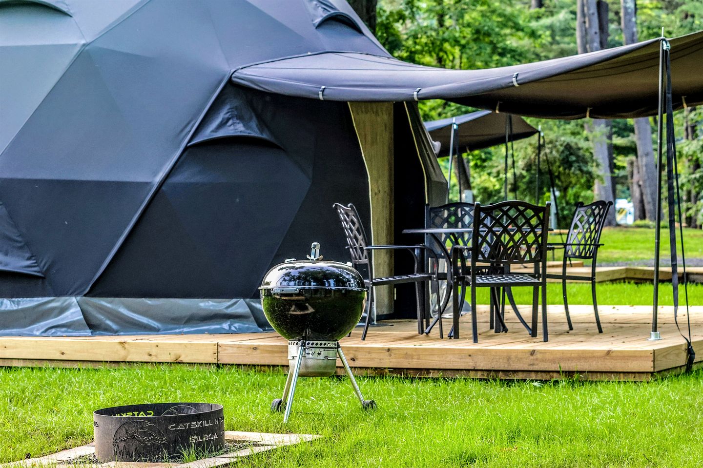 Whimsical Dome Escape Amid the Majestic Mountains and Enchanting Rivers of New York