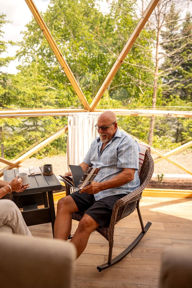Luxury Dome with Hot Tub for Relaxing Glamping Escapes to Flatlands, New Brunswick