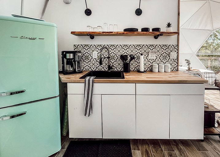 Domes (United States of America, Altamont, Tennessee)