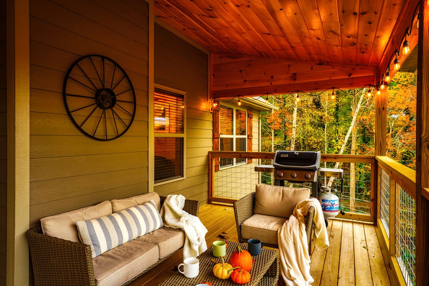 Luxury Gatlinburg Cabin with Game Room & Hot Tub near Trolley in Gatlinburg, Tennessee