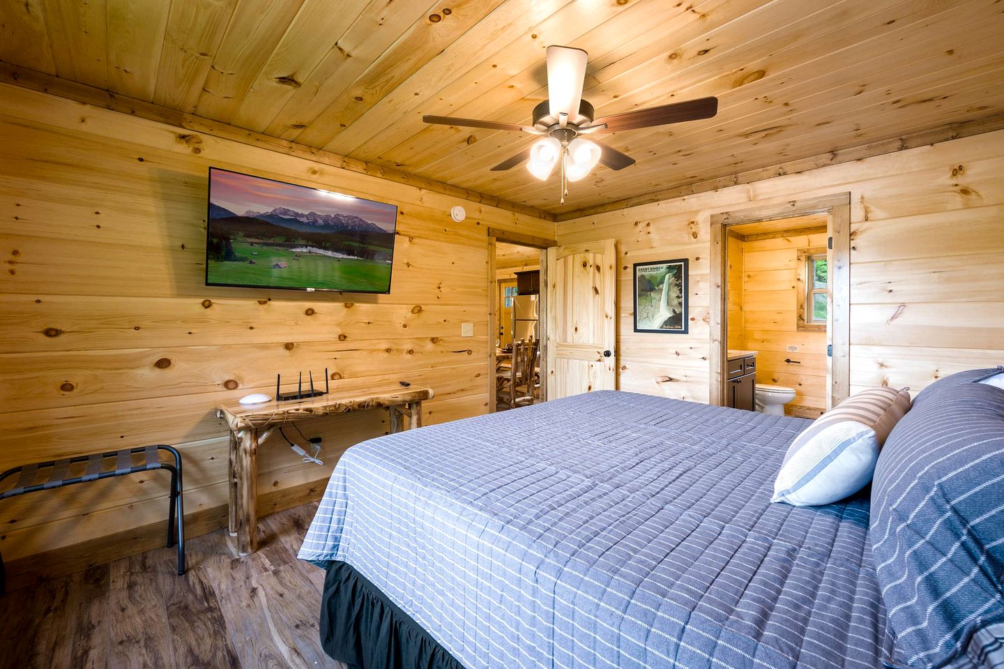 Luxury Gatlinburg Cabin with Game Room & Hot Tub near Trolley in Gatlinburg, Tennessee