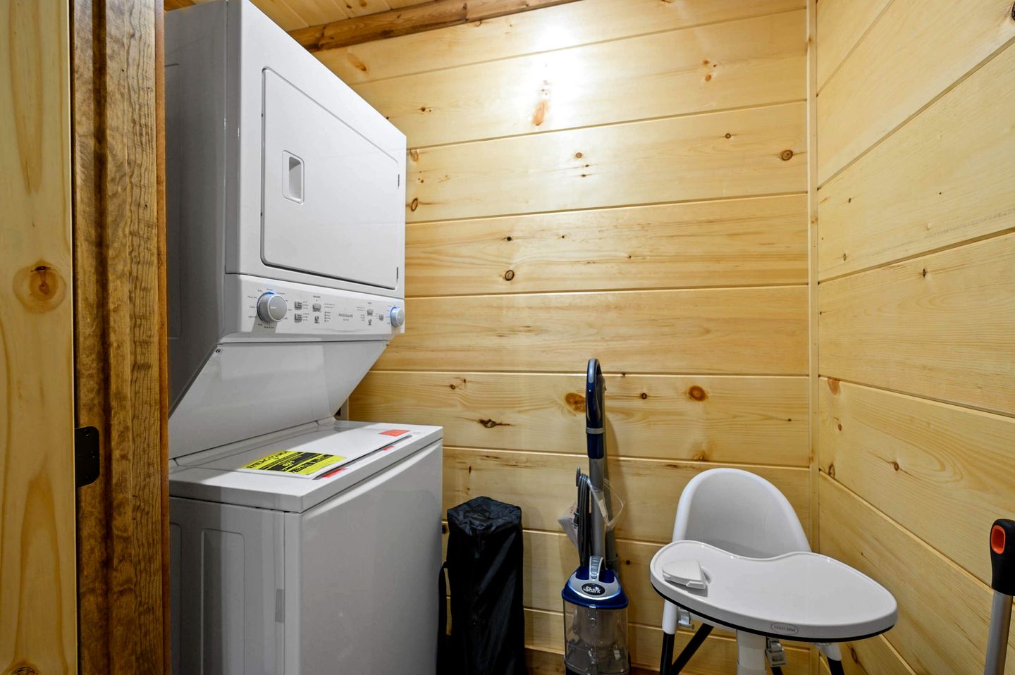 Luxury Gatlinburg Cabin with Game Room & Hot Tub near Trolley in Gatlinburg, Tennessee