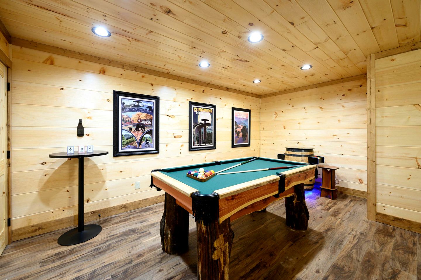 Luxury Gatlinburg Cabin with Game Room & Hot Tub near Trolley in Gatlinburg, Tennessee