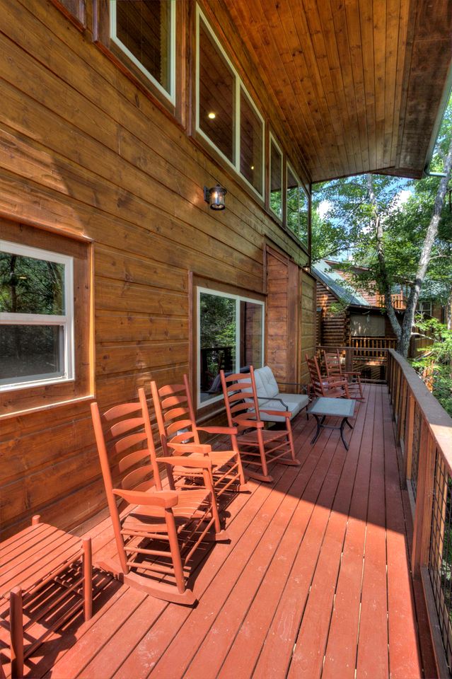 Luxury Gatlinburg Cabin with Theater & Game Room near Great Smoky Mountains National Park, TN
