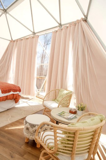 Domes (United States of America, Mars Hill, North Carolina)