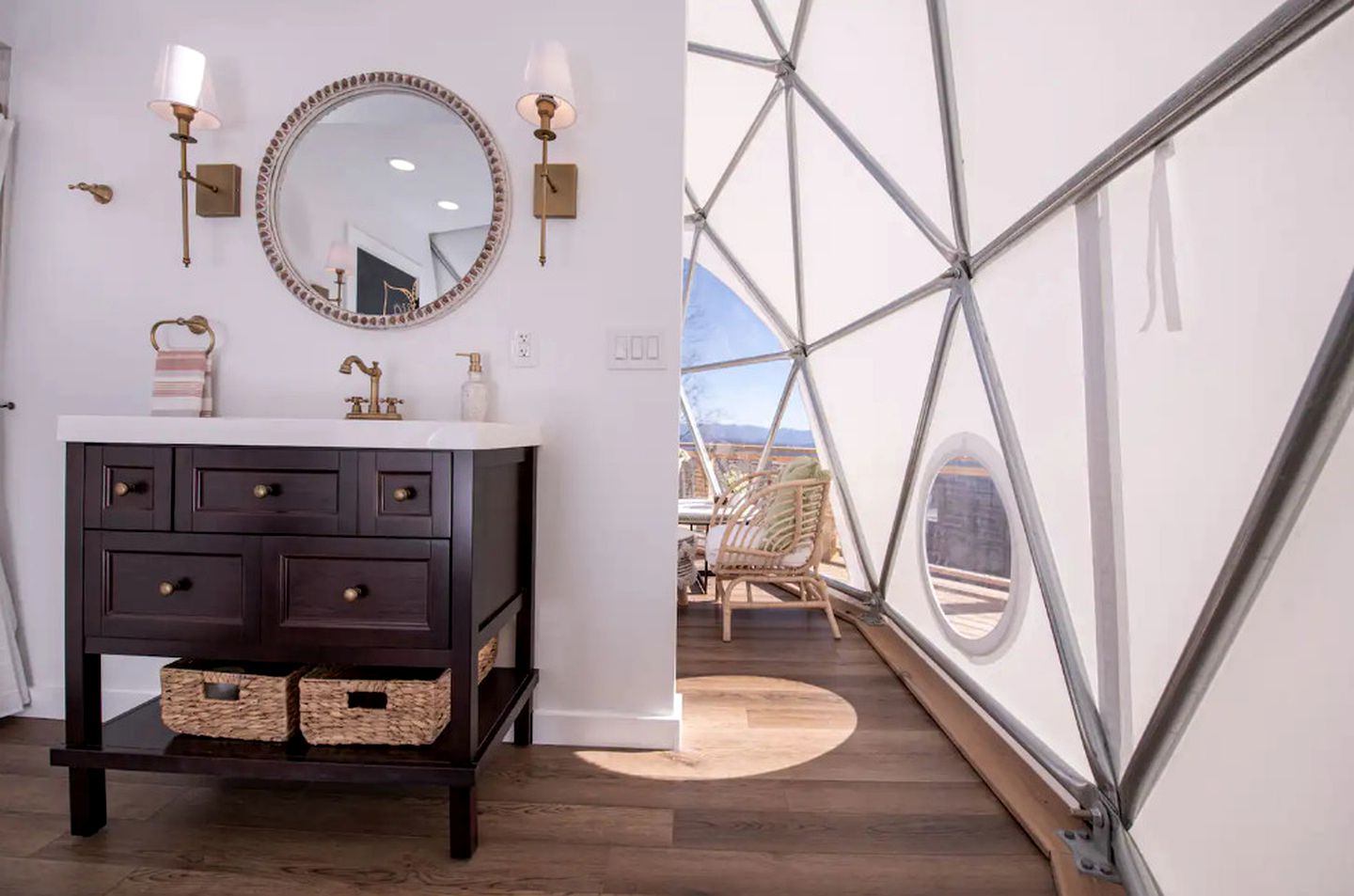 Luxury Geodesic Mountain Dome with Hot Tub in the Vero Mountains, North Carolina