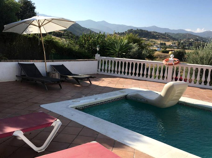 Bubbles & Domes (Malaga, Andalusia, Spain)