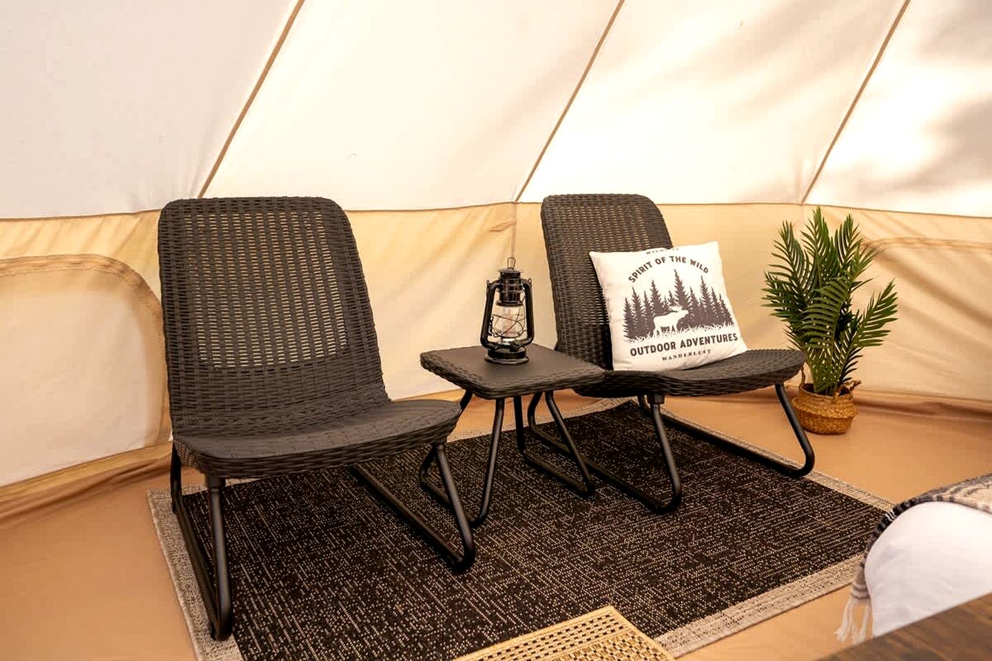 Luxury Glamping Oasis: Dive into Water Sports Bliss in Northern Bruce Peninsula, Canada