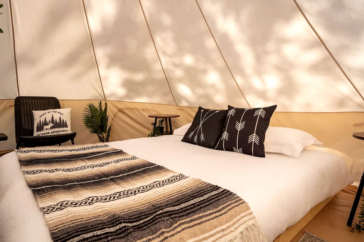 Luxury Glamping Oasis: Dive into Water Sports Bliss in Northern Bruce Peninsula, Canada