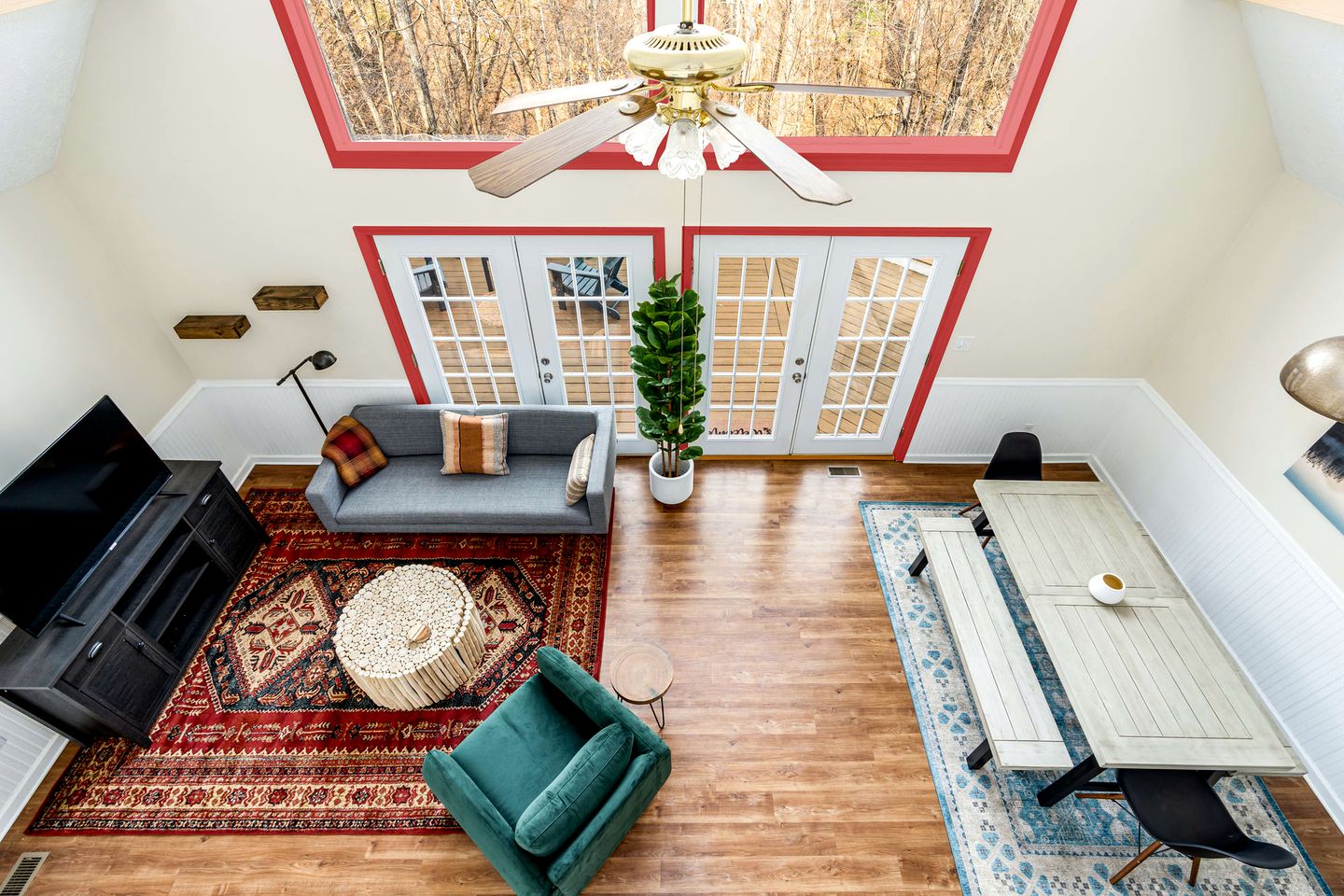 Secluded Chalet-Cabin with Hot Tub, Fire Pit, Deck and Grill - the Perfect Place to Relax in Gerrardstown, WV