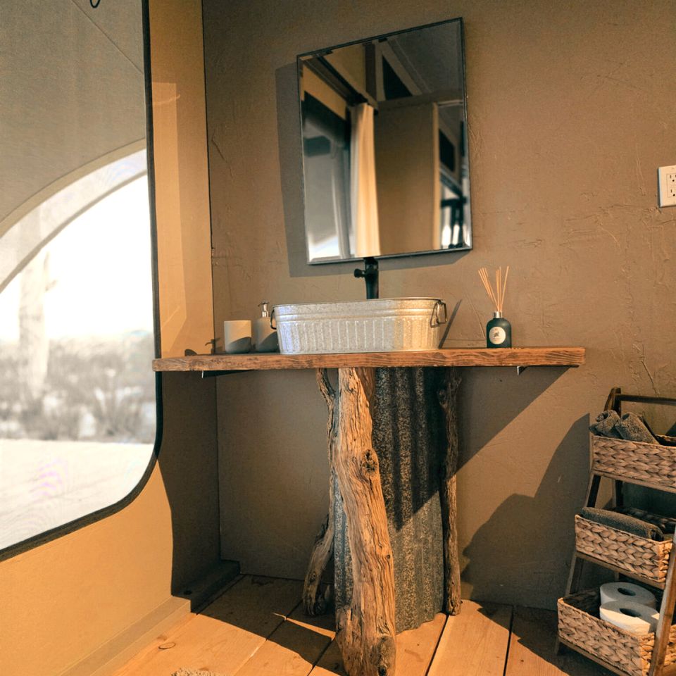 Luxury Glamping Retreat with Private Desert Trails near Saguaro National Park, Tucson Arizona