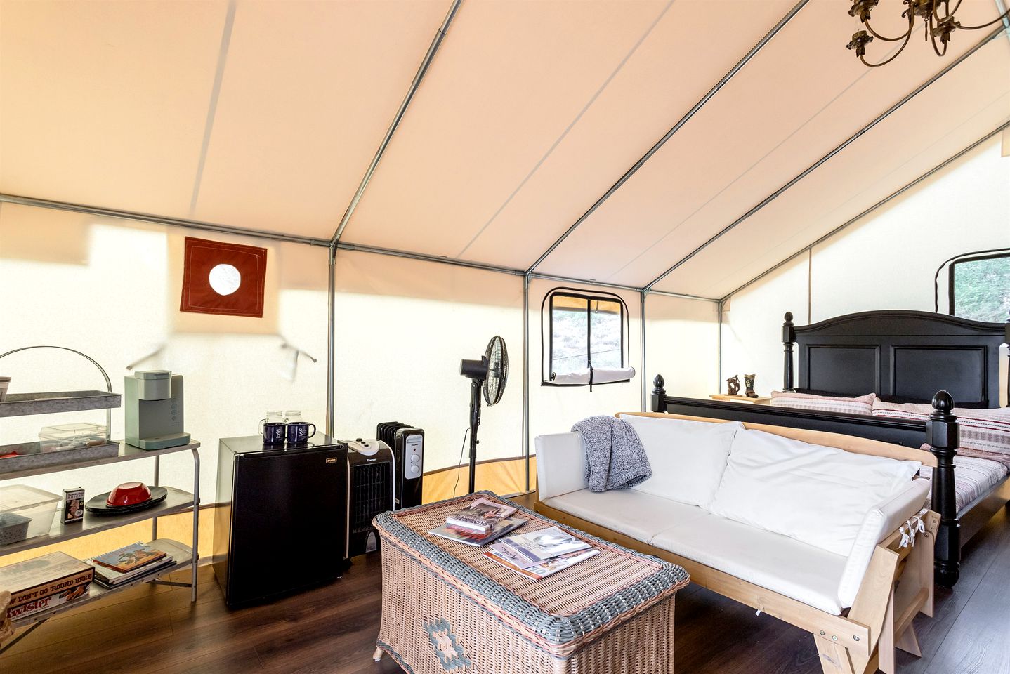 Luxury Glamping Tent, Perfect for a Romantic Weekend in Tucson, Arizona