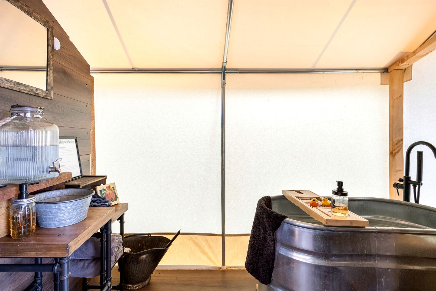 Luxury Glamping Tent, Perfect for a Romantic Weekend in Tucson, Arizona