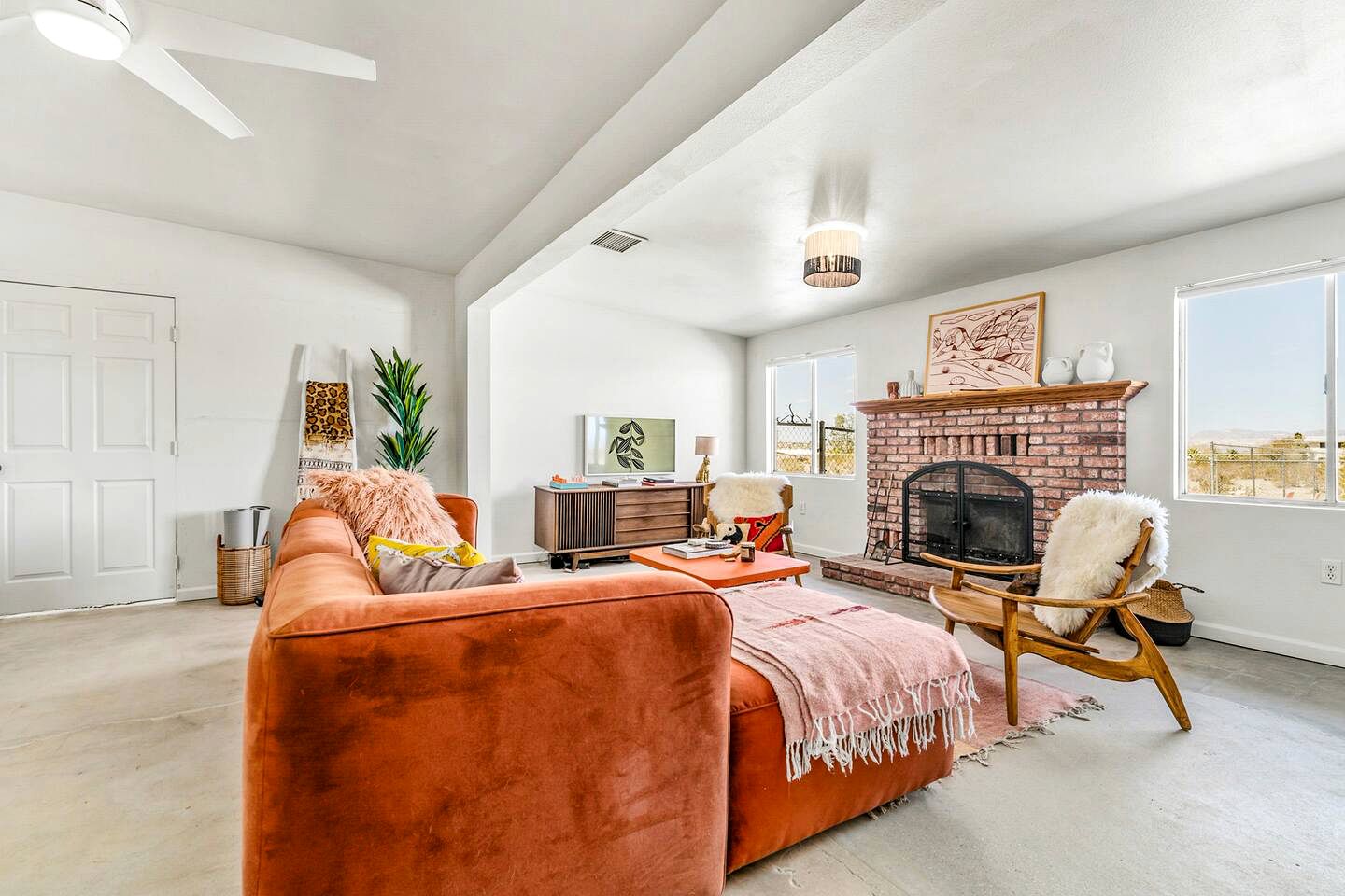 Luxury Glamping Vacation Rental for Four for Stargazing near Joshua Tree National Park, California