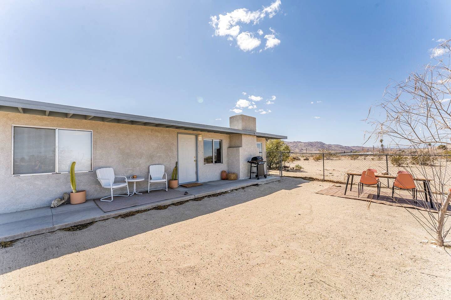 Luxury Glamping Vacation Rental for Four for Stargazing near Joshua Tree National Park, California