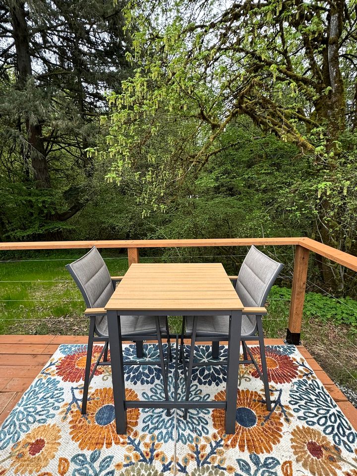 Luxury Canvas Retreat w/ Rain Shower & Firepit in Brush Prairie, Washington