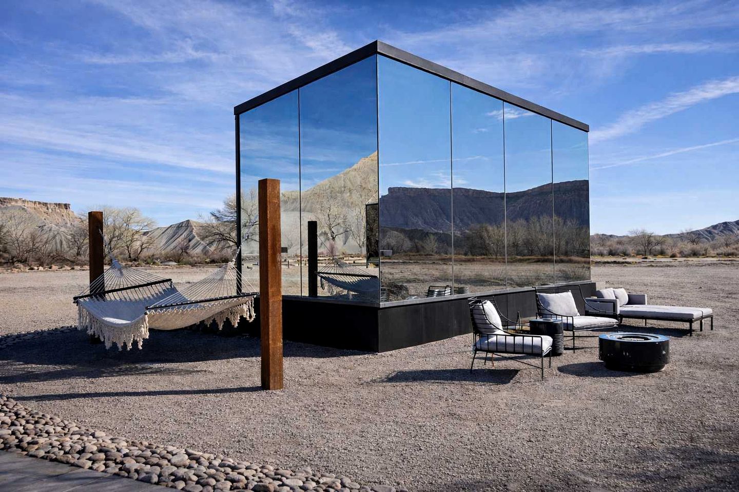 Contemporary Mirror Cabin Escape with Stargazing & Desert Views near Capitol Reef, Torrey Utah