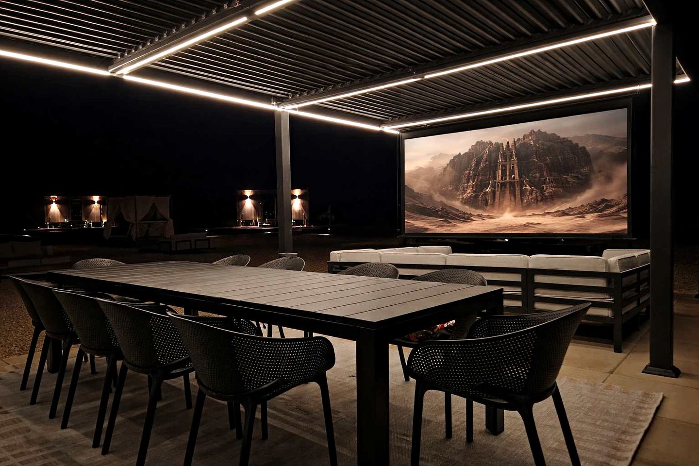 Contemporary Mirror Cabin Escape with Stargazing & Desert Views near Capitol Reef, Torrey Utah