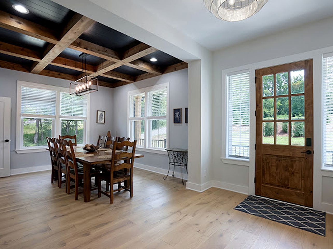 Beautiful Secluded Cottatge Nestled Amidst Trees in Mount Juliet, Tennessee