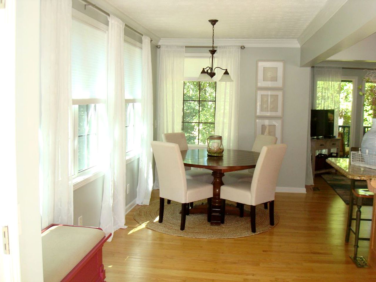 Charming Cottage Rental on the Shores of Lake Lanier in Gainesville, Georgia