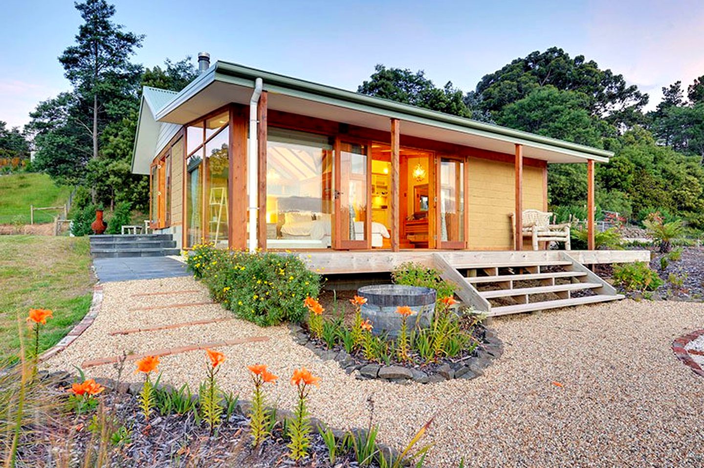 Luxury Huon Valley Accommodation with Sweeping Views for a Romantic Getaway in Tasmania