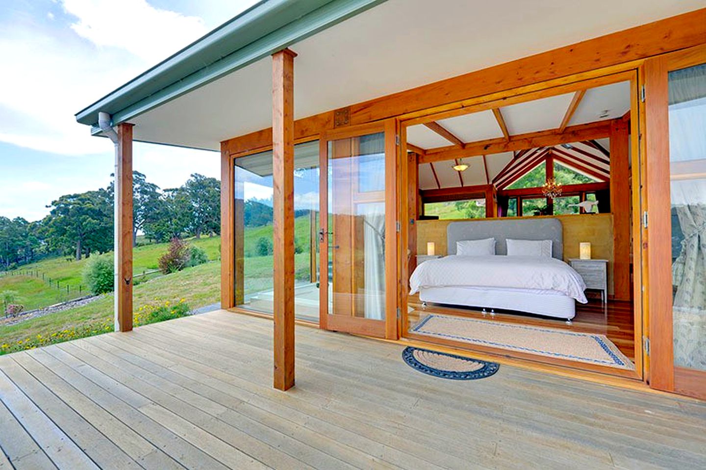 Luxury Huon Valley Accommodation with Sweeping Views for a Romantic Getaway in Tasmania