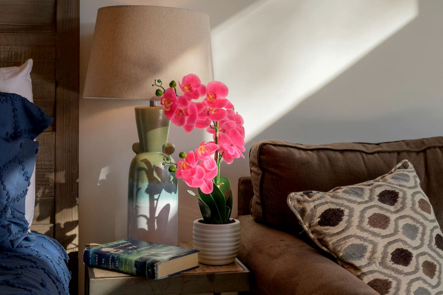 Luxury Lakefront Cabin with Breathtaking Living Spaces in New Hampshire