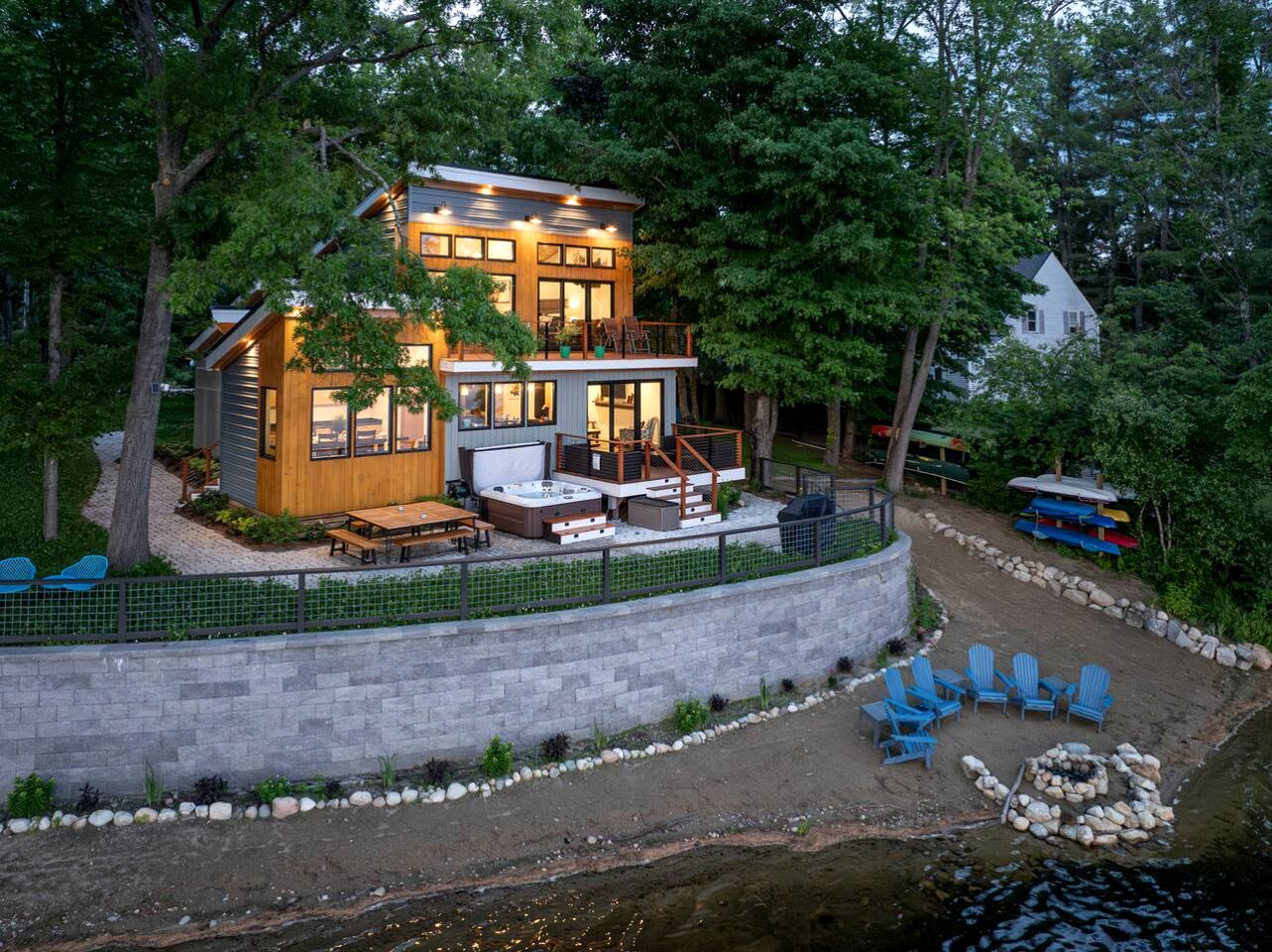 Luxury Lakefront Cabin with Breathtaking Living Spaces in New Hampshire