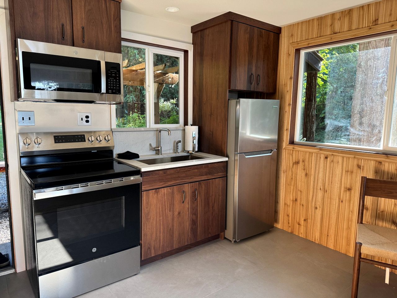 Serene Lake Whatcom Retreat with Dock & Hot Tub Near Bellingham in Sedro-Woolley, Washington