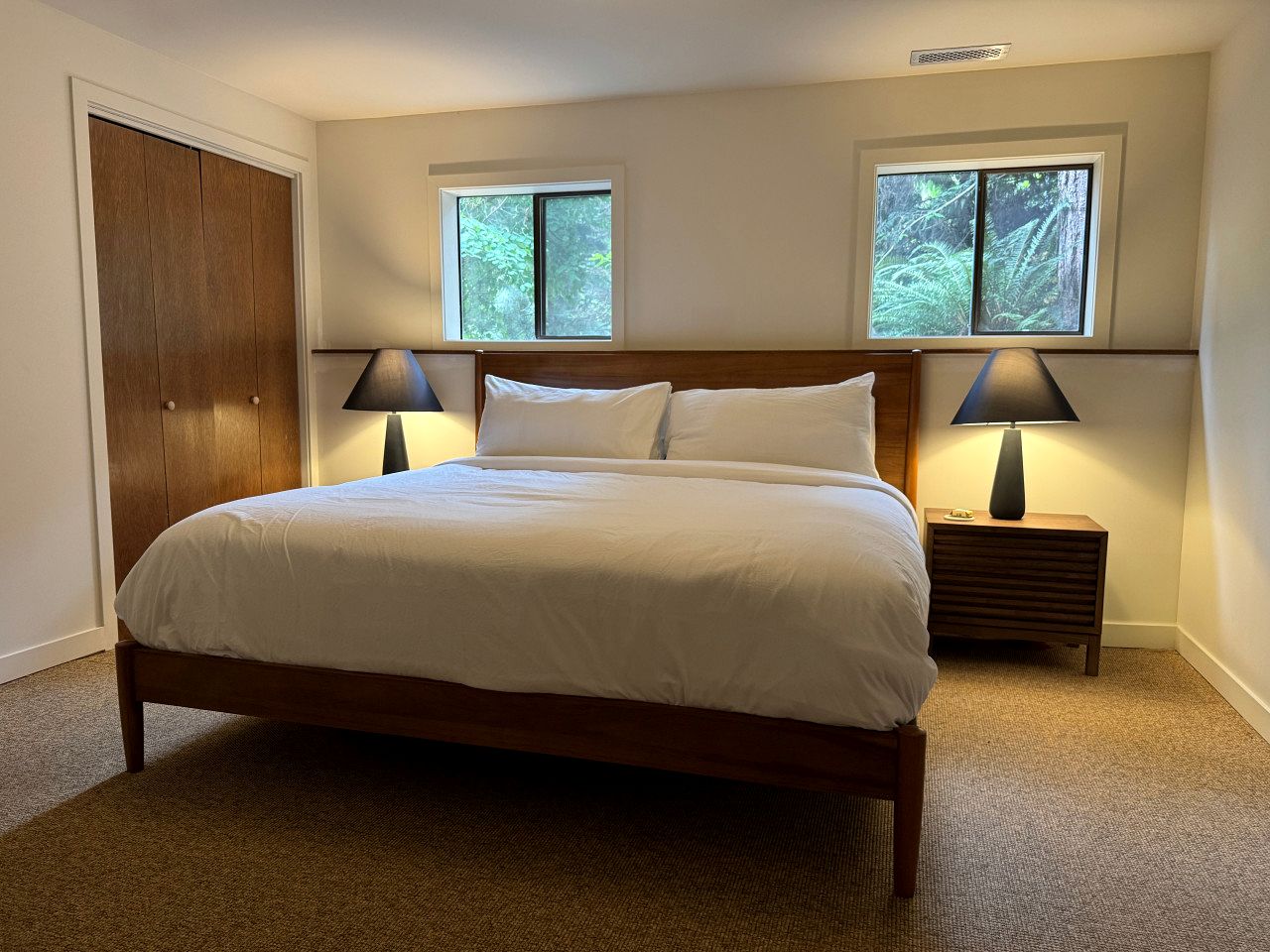 Serene Lake Whatcom Retreat with Dock & Hot Tub Near Bellingham in Sedro-Woolley, Washington