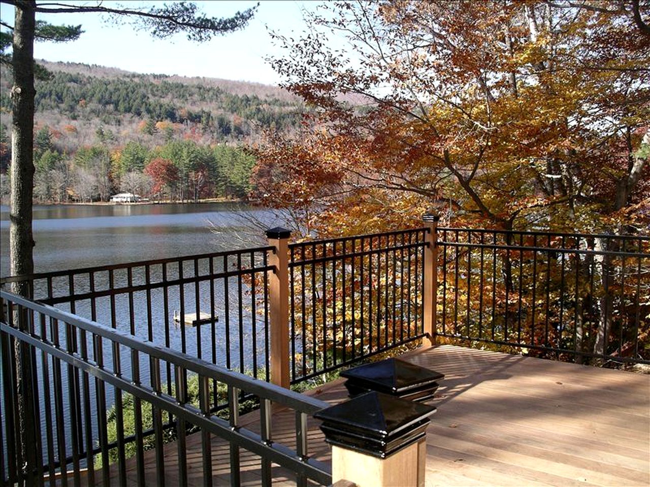 Enchanting Lakefront Cabin Rental Perfect for Six near Okemo in Vermont