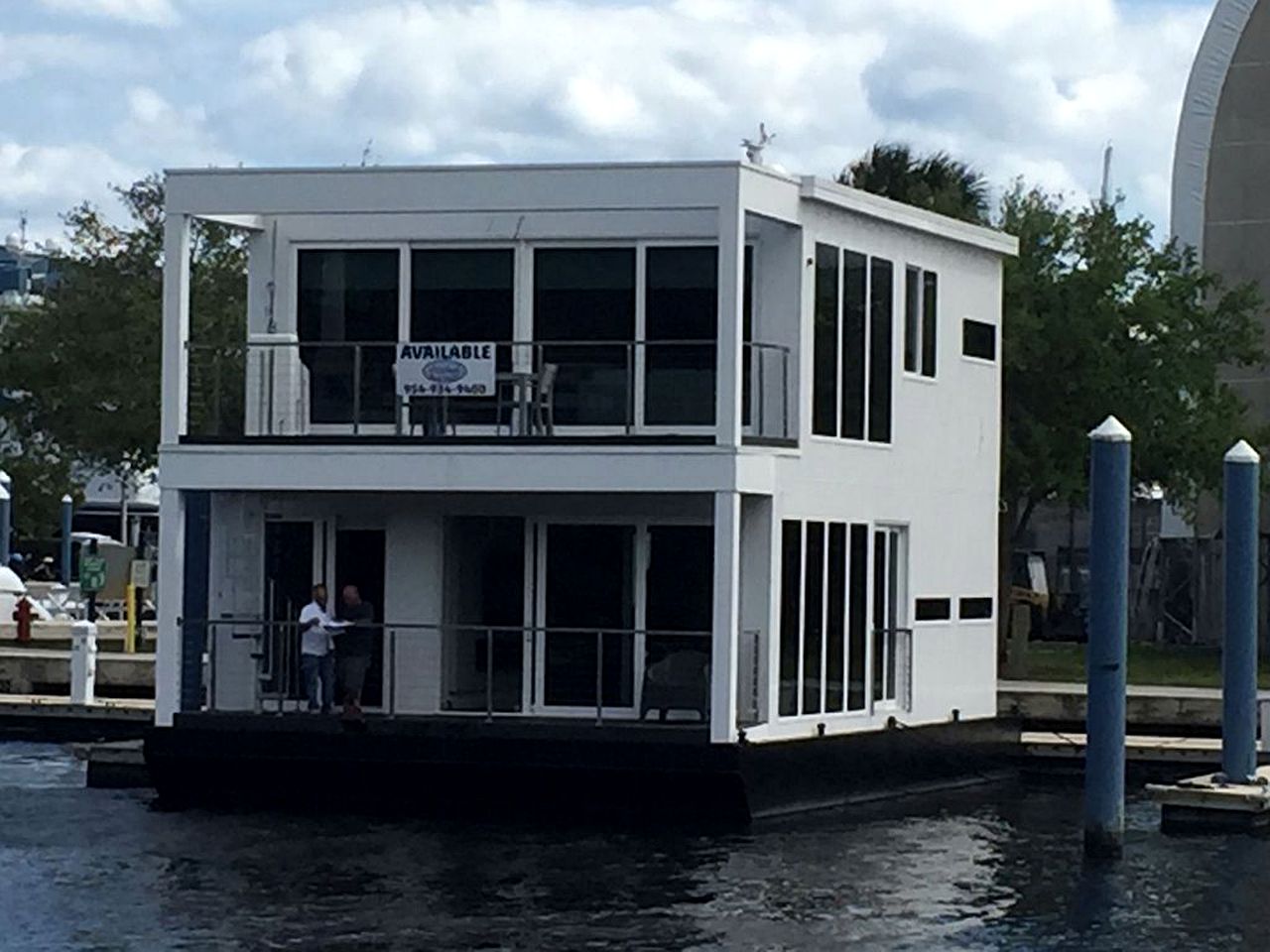 Houseboat Rental in Fort Lauderdale, Florida