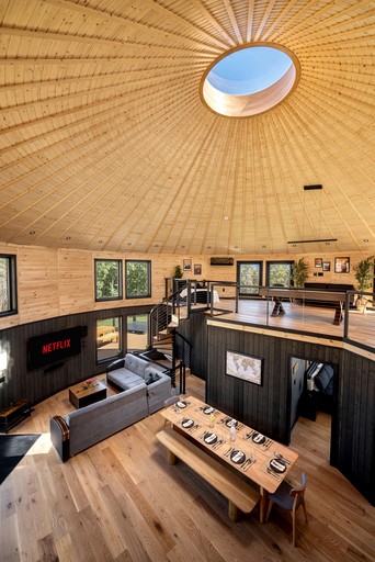 Yurts (United States of America, Luray, Virginia)