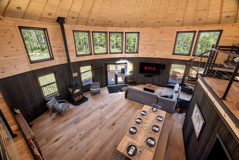 Yurts (United States of America, Luray, Virginia)