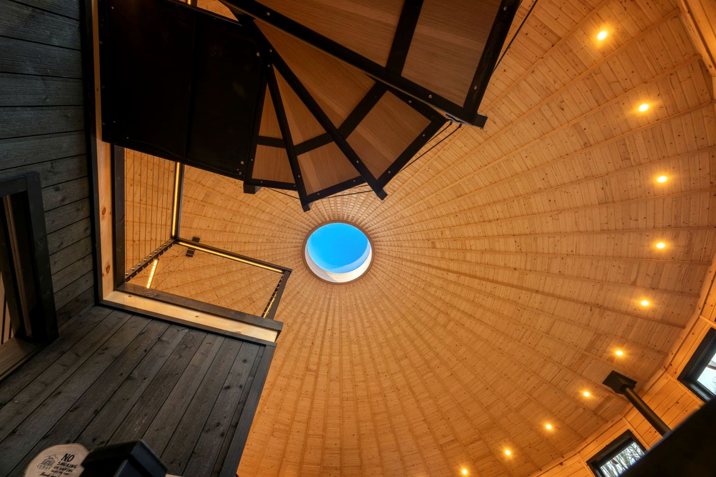 Luxury Luray Yurt Retreat with Private Pond & Hot Tub Near Shenandoah National Park, Luray, VA