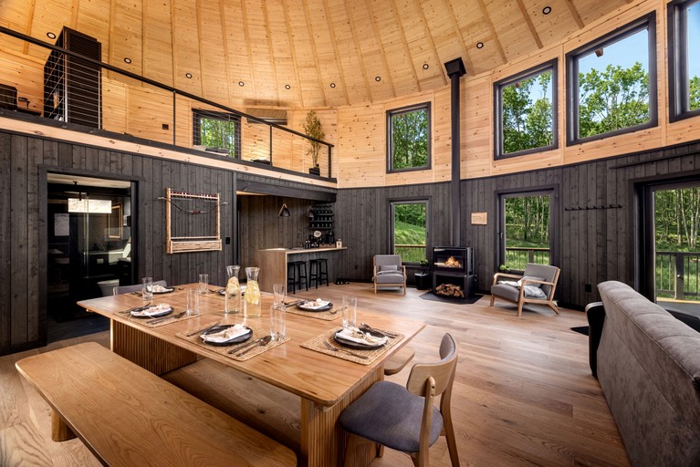 Yurts (United States of America, Luray, Virginia)