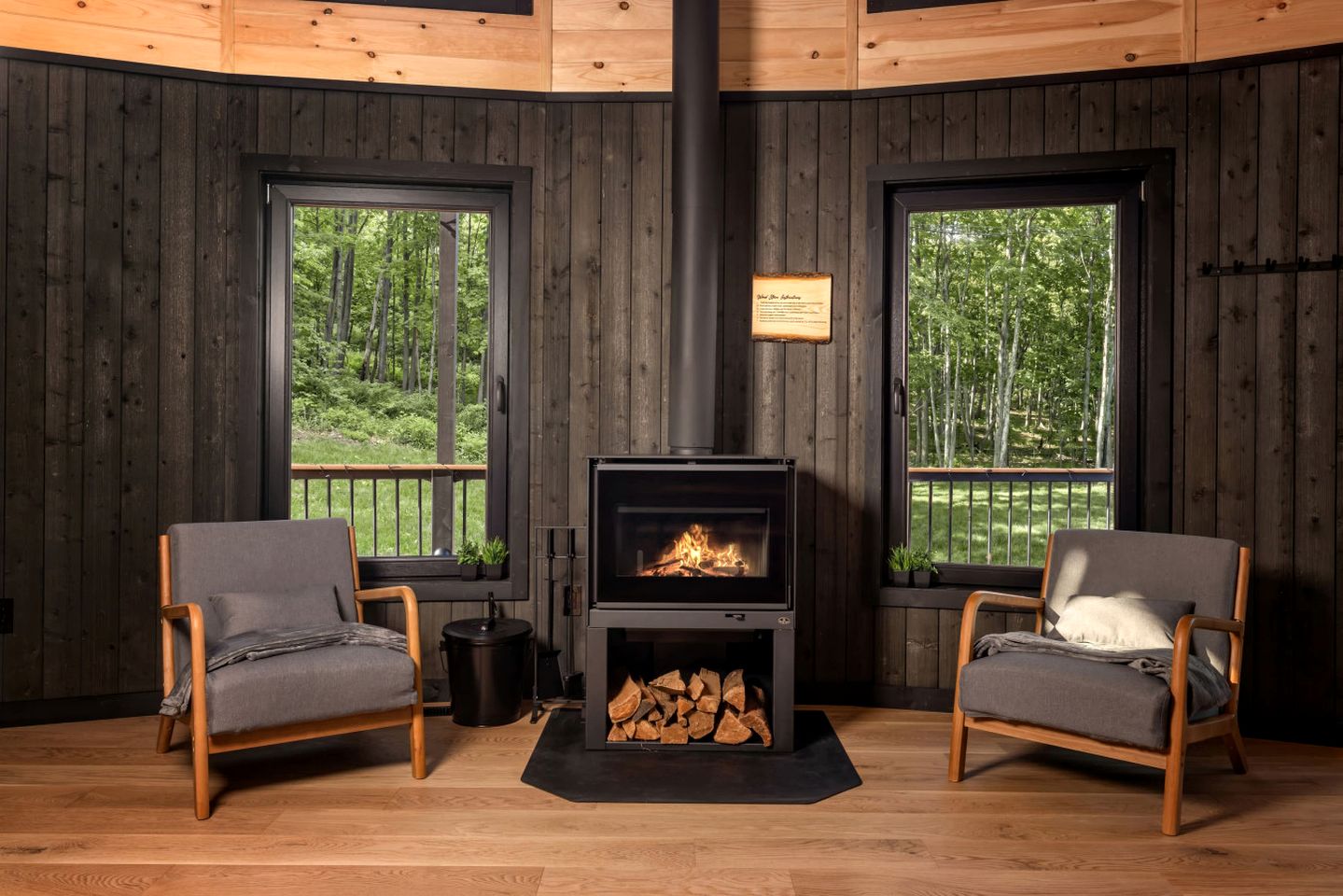 Luxury Luray Yurt Retreat with Private Pond & Hot Tub Near Shenandoah National Park, Luray, VA