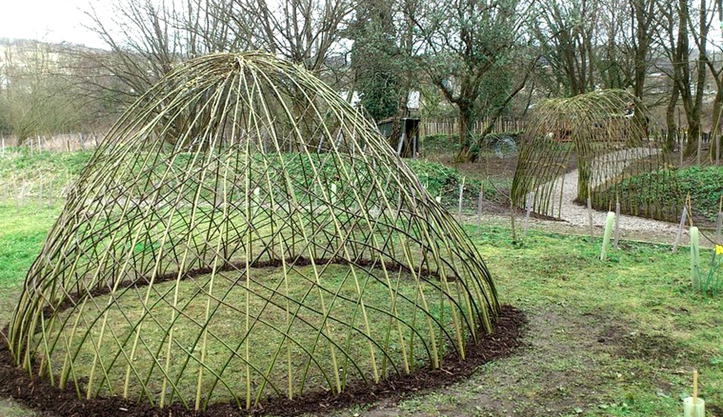 Luxury Mongolian Yurt Camping near Bridgend, South Wales