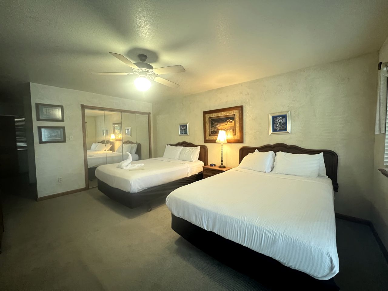 Impressive Log Cabin with Hot-tub, Fire Pit and Swimming Pool in Mount Ida, Arkansas