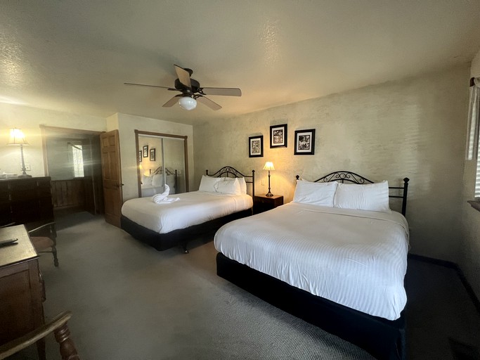 Cabins (United States of America, Mount Ida, Arkansas)