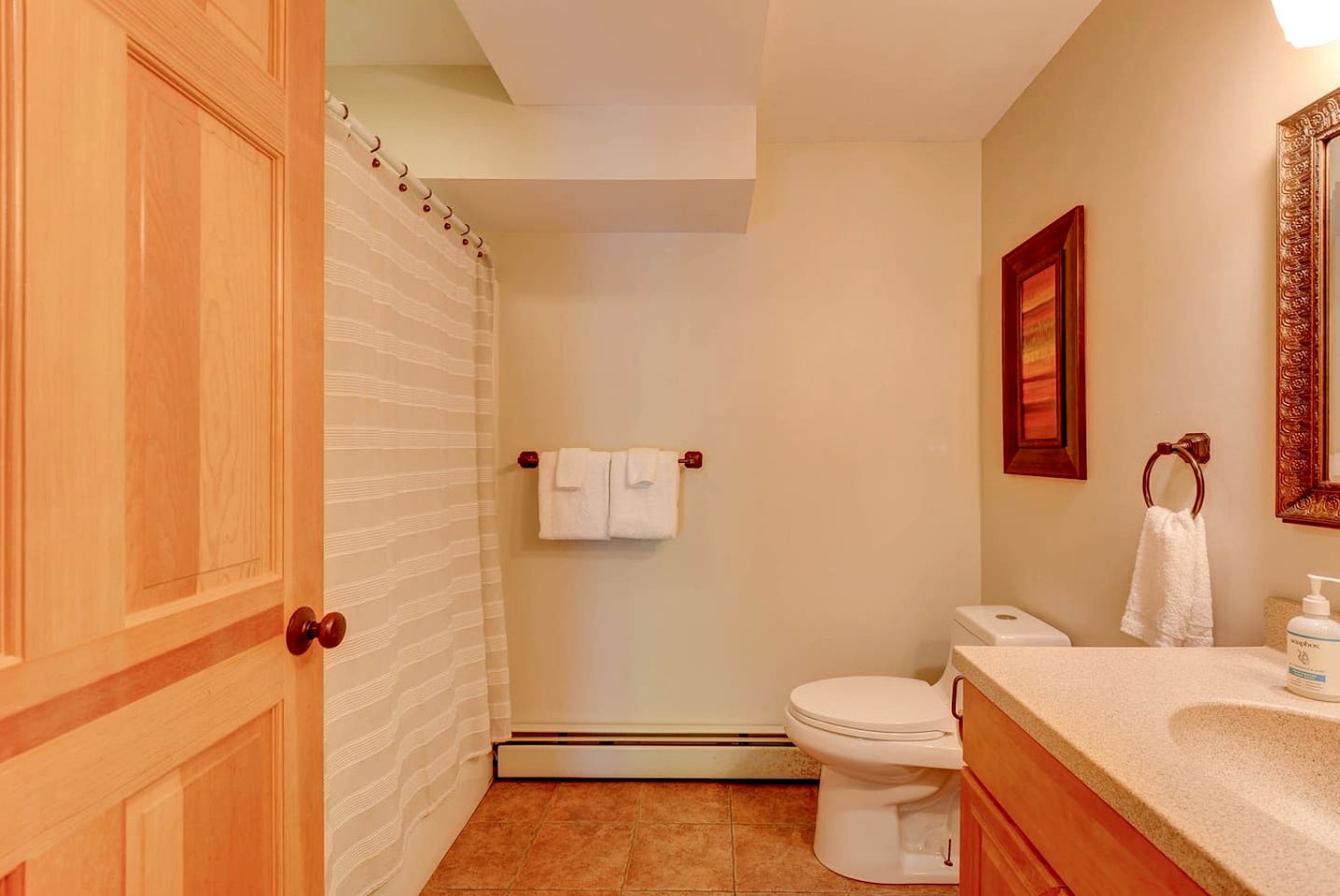 Luxury Mountain Retreat with Hot Tub near Story Land in Bartlett, NH