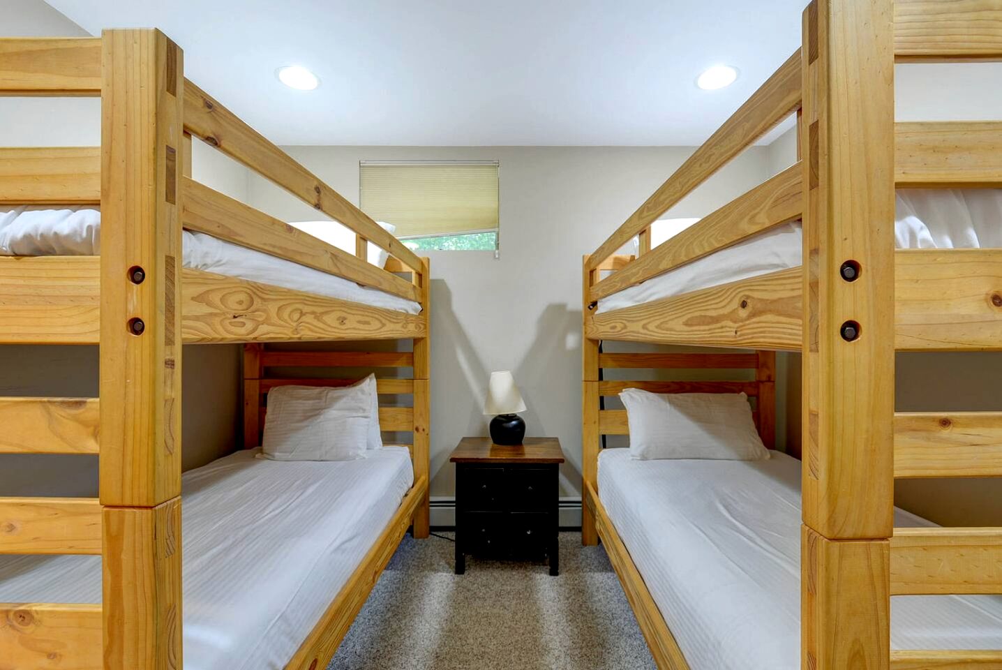 Luxury Mountain Retreat with Hot Tub near Story Land in Bartlett, NH