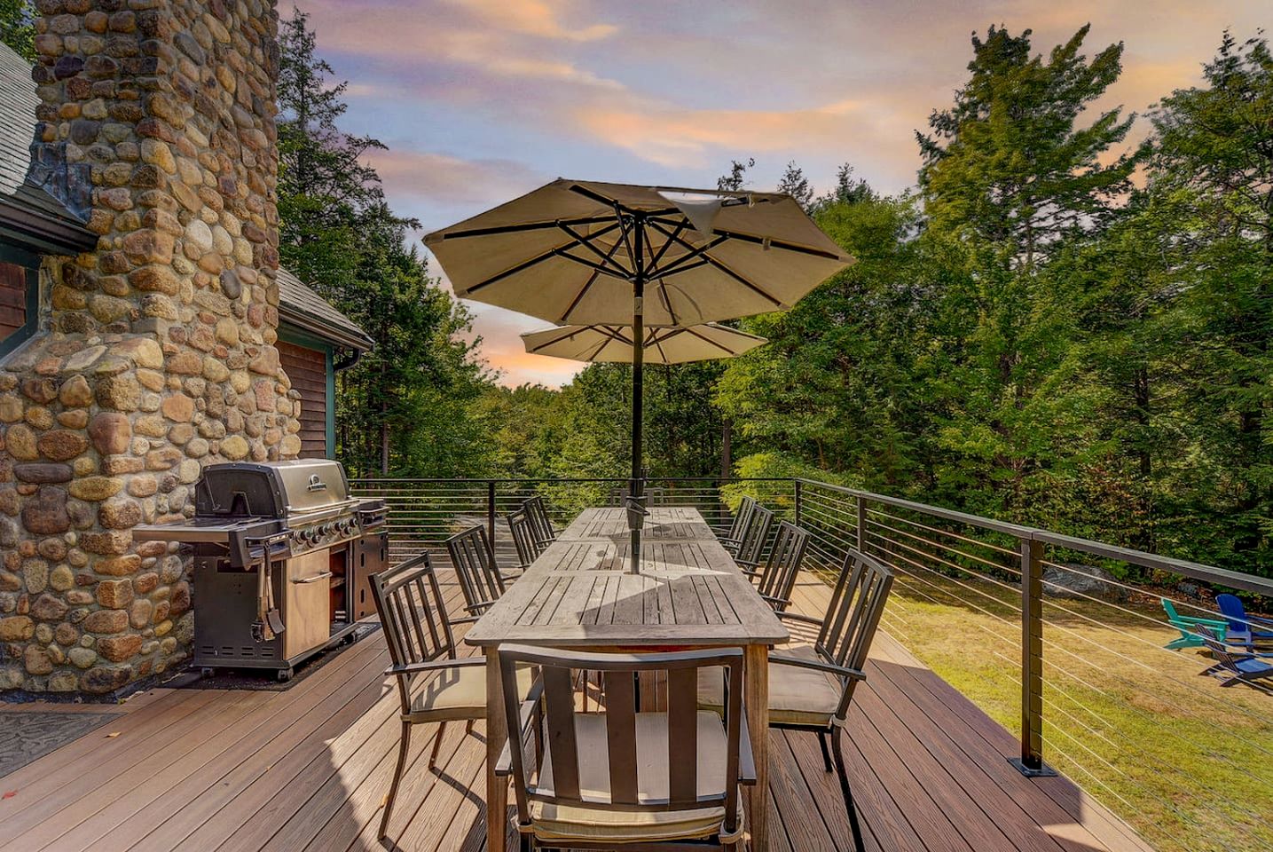 Luxury Mountain Retreat with Hot Tub near Story Land in Bartlett, NH