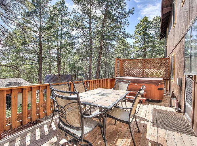 Cabin With Hot Tub In Flagstaff Arizona