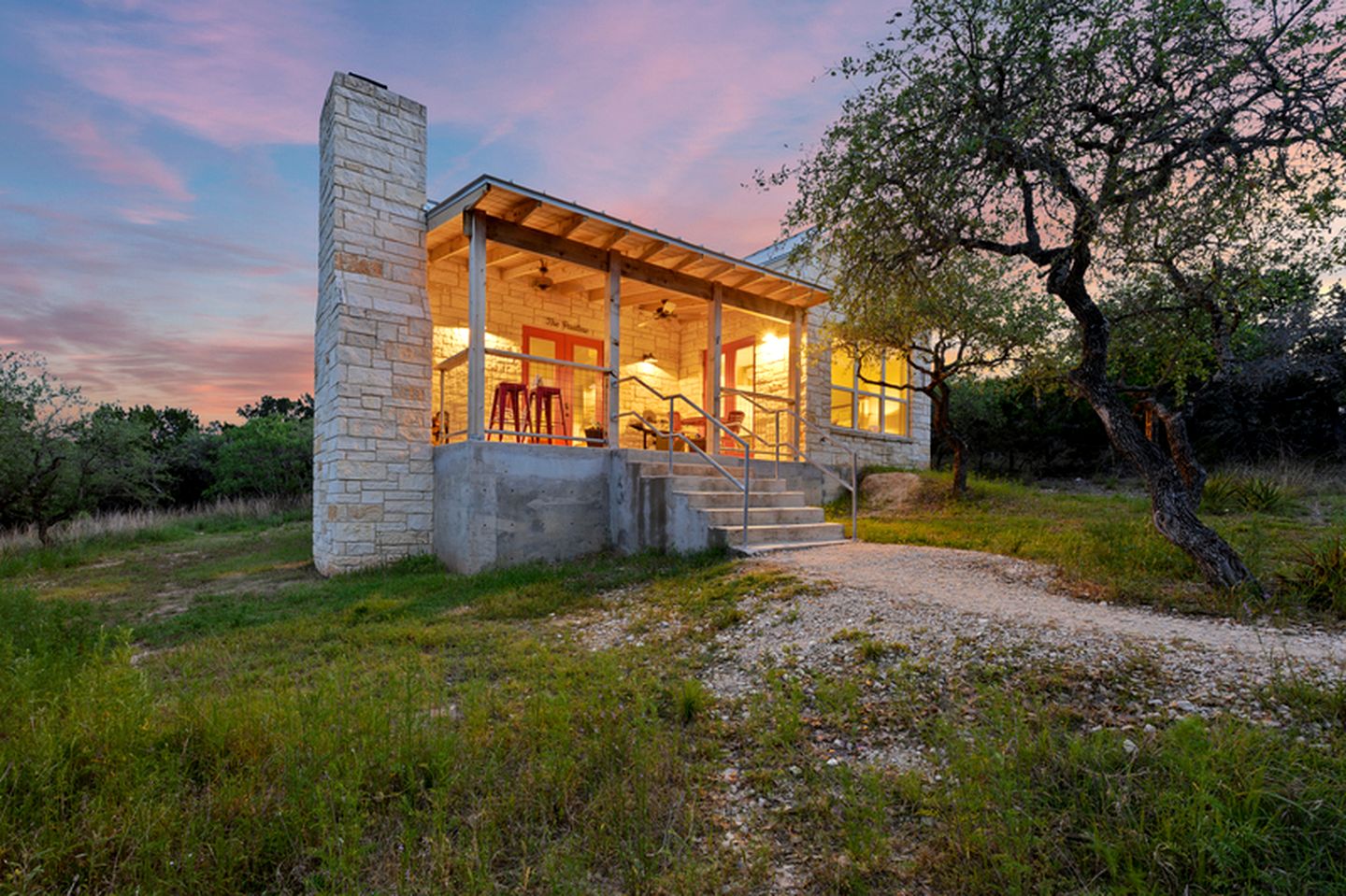 Peaceful Romantic Cottage for a Luxurious Couples Escape to Texas Hill Country near Dripping Springs, Texas