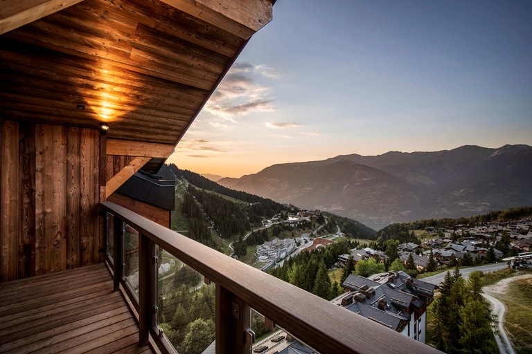 Vacation Rentals (France, Courchevel, Auvergne-Rhône-Alpes)