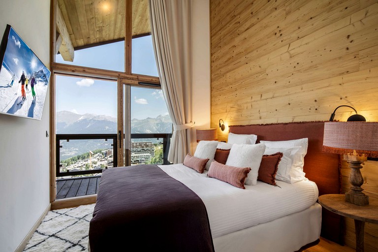 Vacation Rentals (France, Courchevel, Auvergne-Rhône-Alpes)