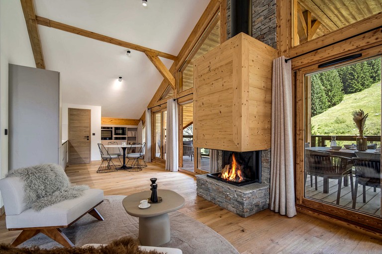 Vacation Rentals (France, Courchevel, Auvergne-Rhône-Alpes)