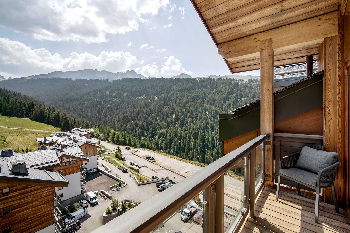 Luxurious Penthouse with Panoramic Mountain Views near Ski Lifts in Courchevel, France
